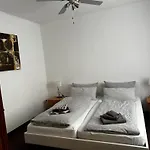 فندق مبيت وإفطار City 3*