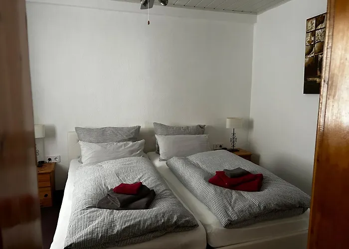 לינה וארוחת בוקר City B&B Cochem 3*