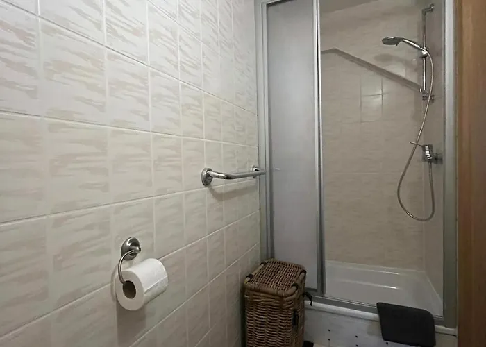 לינה וארוחת בוקר City B&B Cochem 3*
